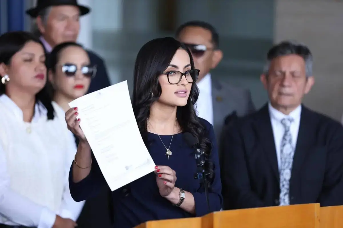 RC acusa al Gobierno y al TCE de intentar inhabilitar a sus candidatos para las elecciones de noviembre., API