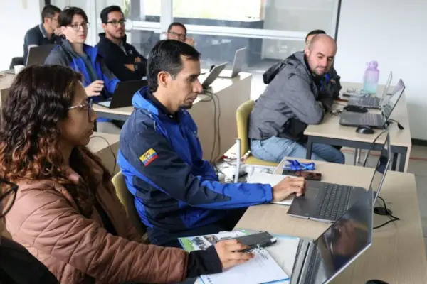 El empleo en el sector público subió este 2026 y representa cerca del 7% de la población económicamente activa