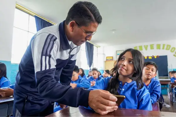 Docentes podrán trabajar cerca de sus hogares: así es el proceso para solicitar el cambio de institución.
