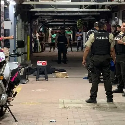 De varios disparos asesinaron a un hombre en el sector comercial de Nuevo Tarqui, en Manta