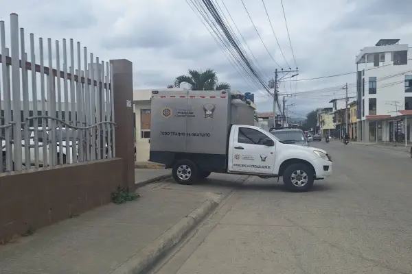El cuerpo del menor fue trasladado al centro forense para la autopsia de rigor. ,El Diario