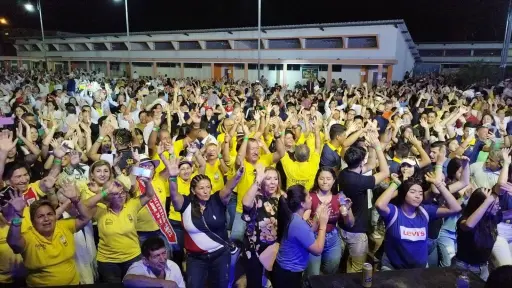 Exestudiantes del Colegio Eugenio Espejo de Chone listos para celebrar las “Bodas de Granito” con un quinto reencuentro