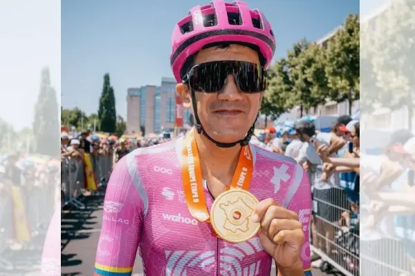 Richard Carapaz gana premio al más combativo de la etapa 10 del Tour de Francia