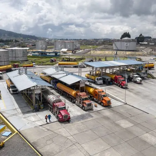 Cerca de 2 mil millones de galones de combustible despachó Petroecuador en el primer semestre de 2026