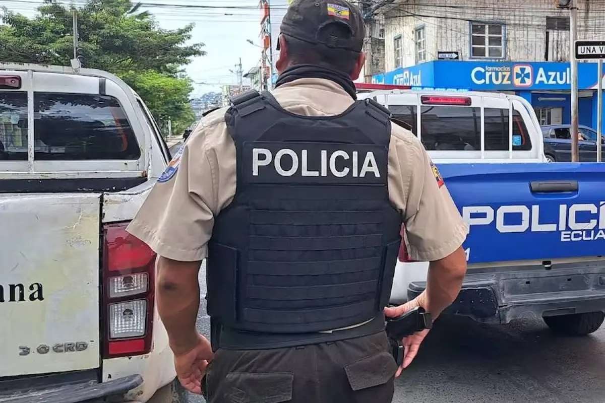 Agentes de la Policía llegaron al lugar de los hechos para iniciar con las respectivas investigaciones., Foto: Referencial