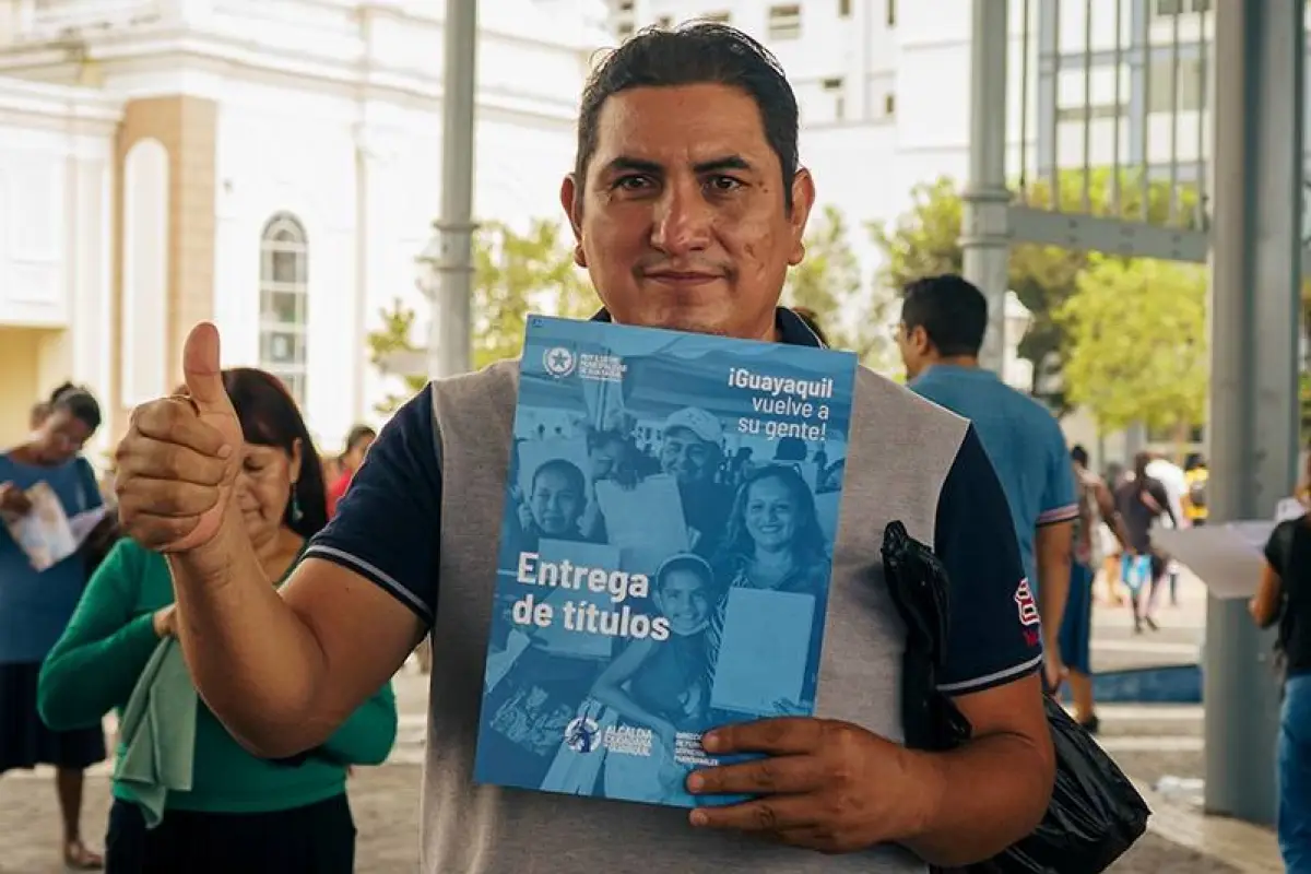 Más de 800 familias recibirán documentos que acreditan la propiedad de sus terrenos en Guayaquil