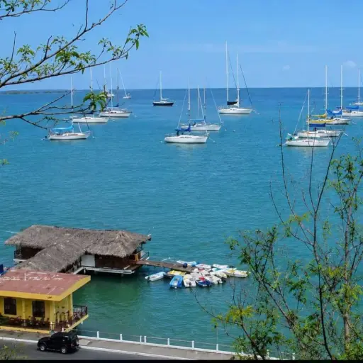 Bahía de Caráquez pierde el turismo de veleros desde hace tres años