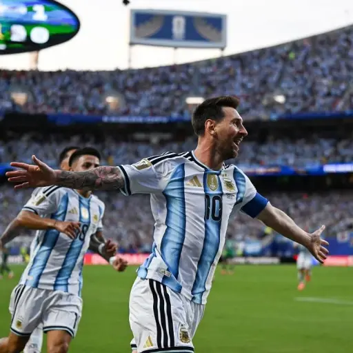 ¡A las puertas de la gloria eterna! El histórico récord que Lionel Messi puede romper tras vencer a Inglaterra