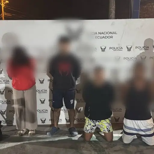 Capturan a cuatro presuntos integrantes de los Tiguerones por un caso de extorsión en Esmeraldas