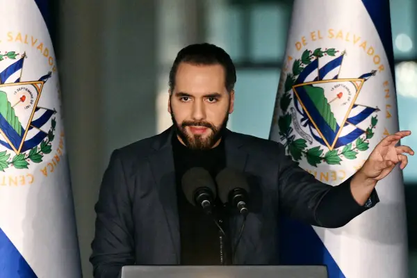 Bukele llegó al poder en el 2019 y desde ese momento empezó una guerra con las pandillas y lucha contra partidos políticos tradicionales.  ,MARVIN RECINOS / AFP