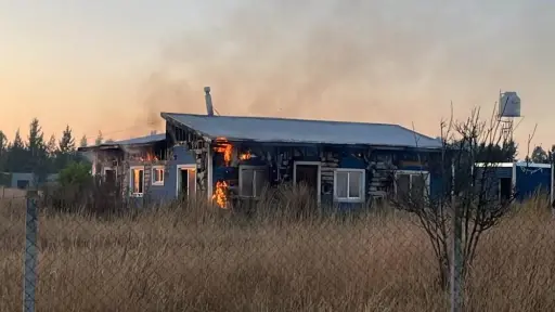 Investigan a una mujer en Argentina por presunto intento de incendio de su vivienda con sus hijas dentro