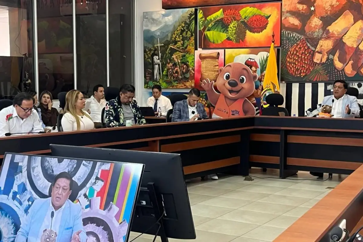 El Concejo Municipal de Santo Domingo., Diario Centro