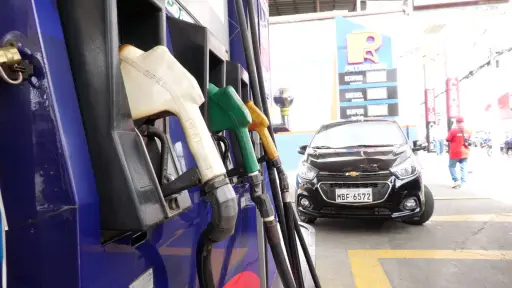 Reducción de casi cinco centavos en combustibles no convence a usuarios en Portoviejo