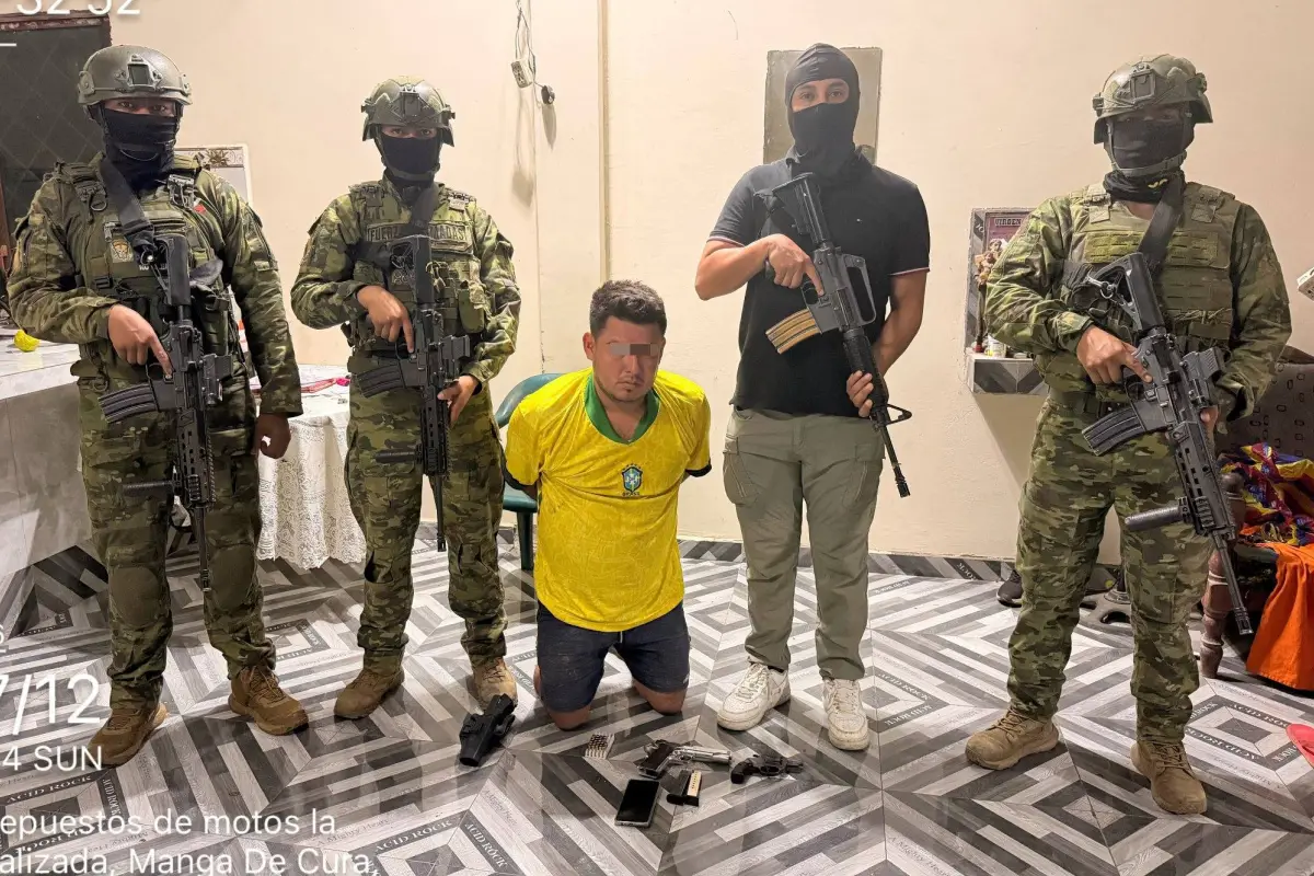 El Carmen Ejército aprehendió a dos personas y decomisó armas durante operativo militar