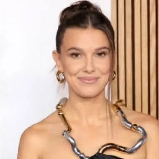 Millie Bobby Brown madura junto a Enola Holmes: así cambió su vida dentro y fuera de la pantalla