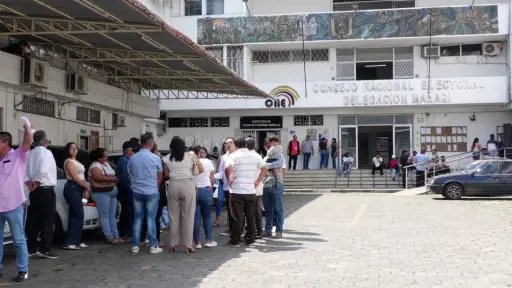 Portoviejo: 337 precandidatos tras un curul en elecciones seccionales 