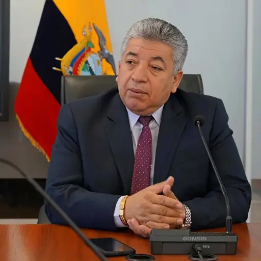 Eckenner Recalde contrae matrimonio con su exasesora y fortalece red familiar en la Asamblea