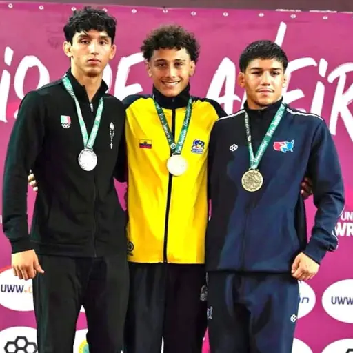 Luchadores de Manabí conquistan tres medallas en el Campeonato Panamericano de Lucha U20 en Brasil