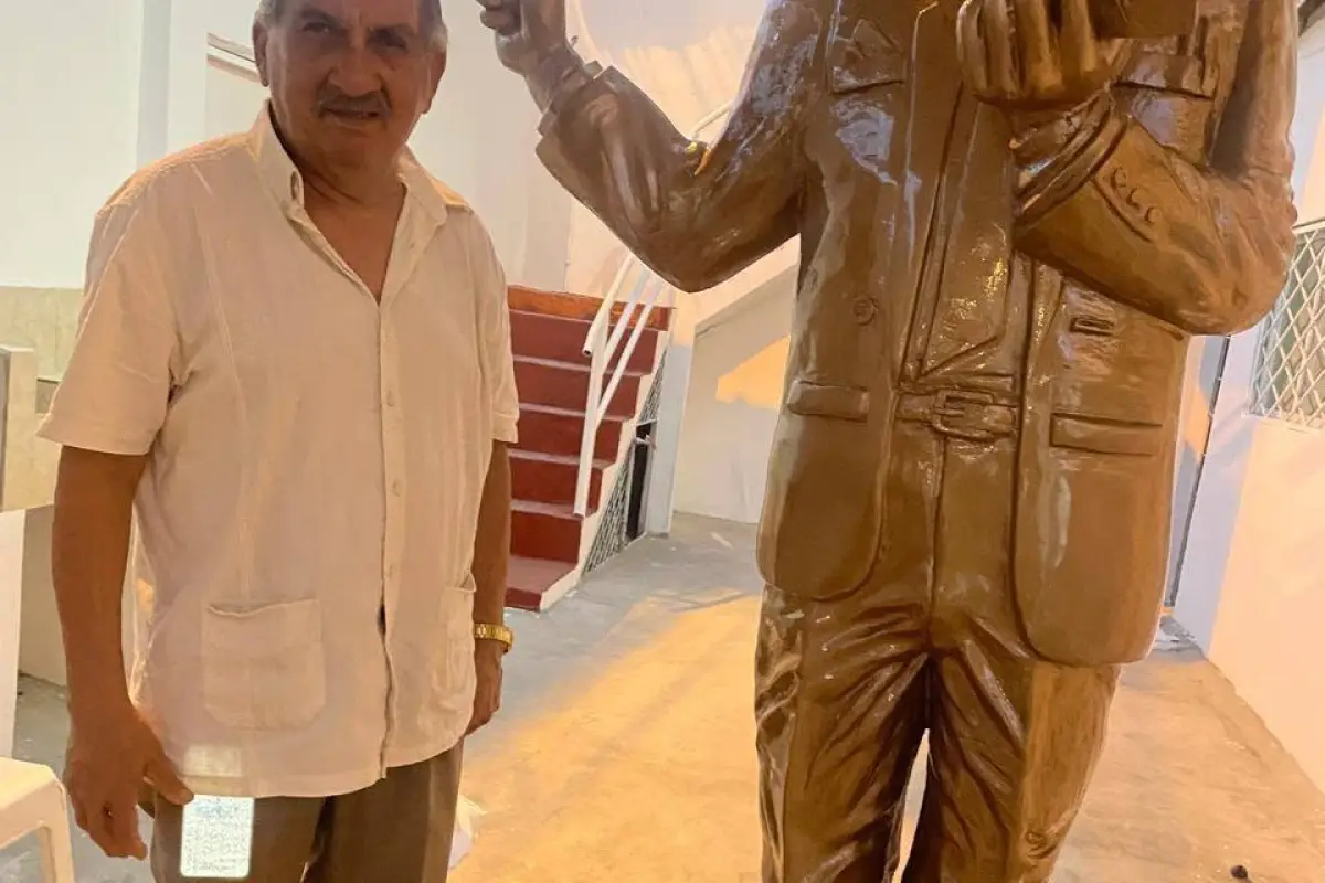 Esta es la estatua que se develará en la Plazoleta Azúa., Cortesía
