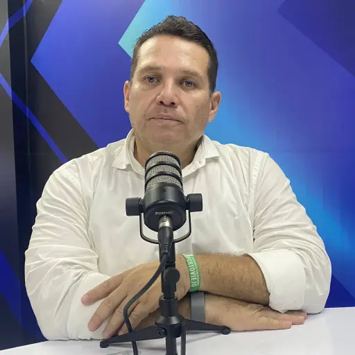 Leonel Muñoz, precandidato a la Alcaldía de Portoviejo por ADN, plantea poner orden en el Municipio y reforzar la seguridad