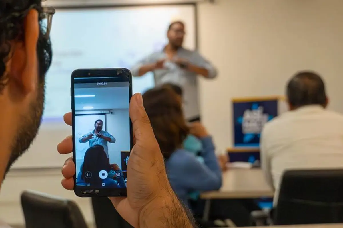 Guayaquil fortalece la formación digital con IA 360, Municipio de Guayaquil