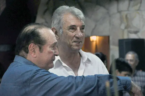 El excentrocampista Antonio Ubaldo Rattin (D), considerado uno de los mayores ídolos en la historia de Boca Juniors, falleció el 11 de julio de 2026 a los 89 años, según informó el club. ,NORBERTO DUARTE / AFP