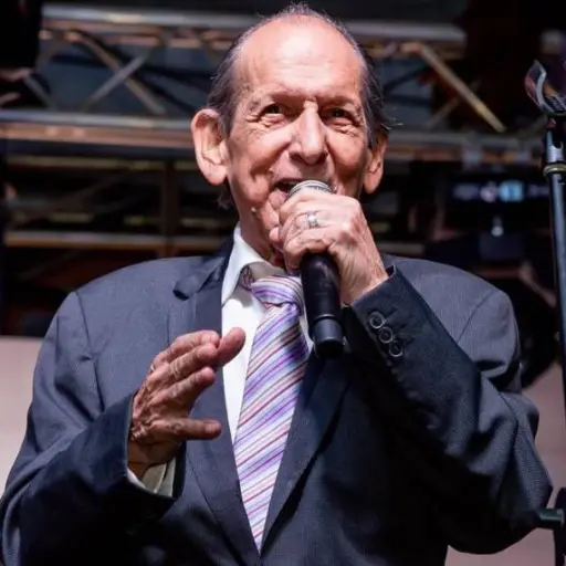 Muere Perucho Navarro, cantante del clásico “Yo no olvido el año viejo...”