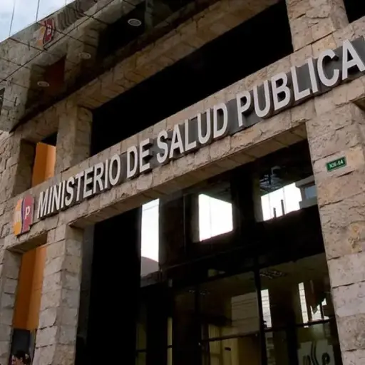Ministerio de Salud de Ecuador abre vacantes con sueldos desde $900: así puedes aplicar
