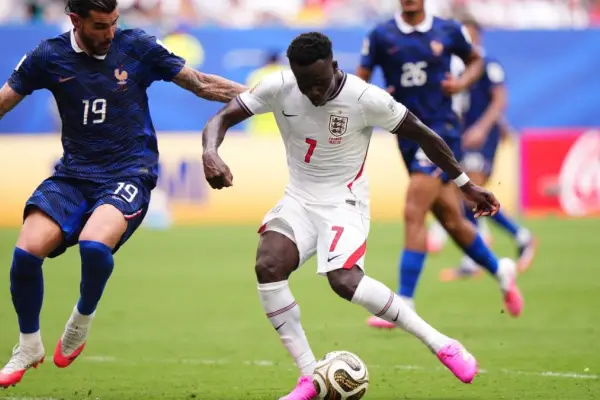 EN VIVO: Francia reacciona con tres goles y pone contra las cuerdas a Inglaterra.