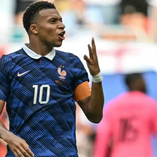 Kylian Mbappé supera a Messi y se convierte en máximo goleador histórico de los Mundiales