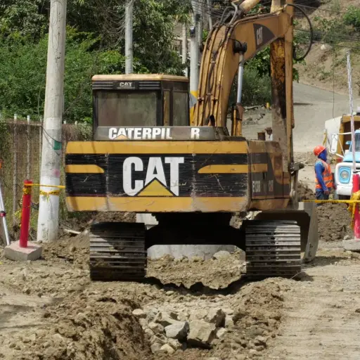 ¿Alcaldes y prefectos de Ecuador que paralicen o suspendan obras serán destituidos?