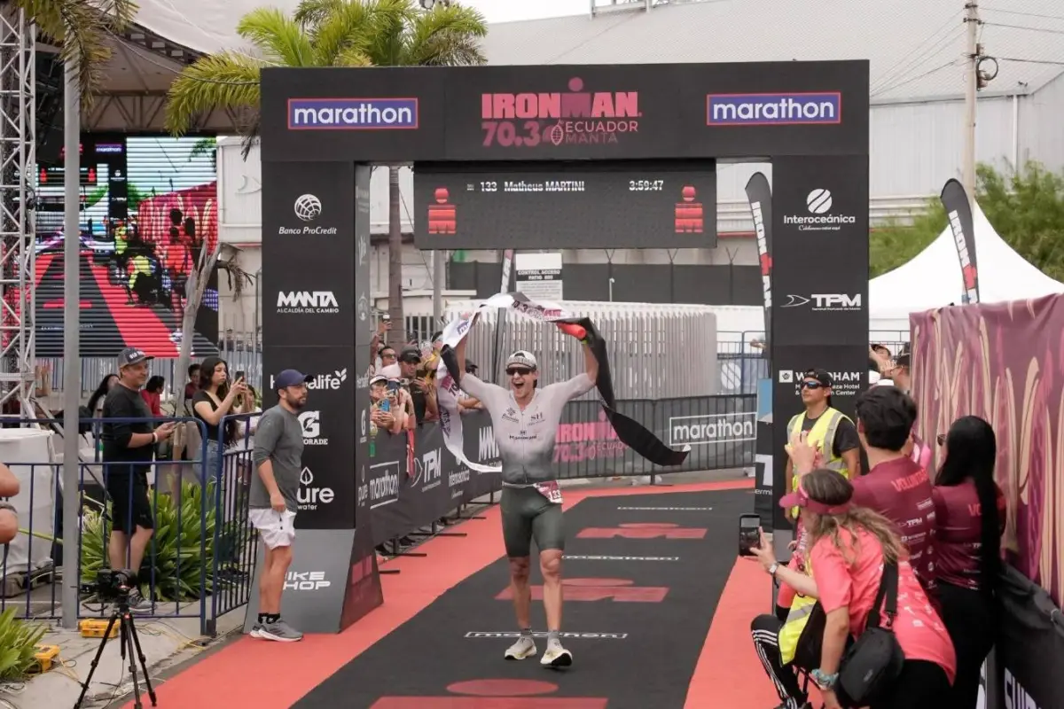 El Ironman 70.3 Manta 2026 reunió a cientos de triatletas