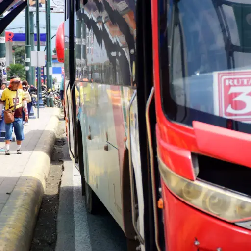Transportistas urbanos dan plazo hasta el 1 de agosto para concretar el alza del pasaje