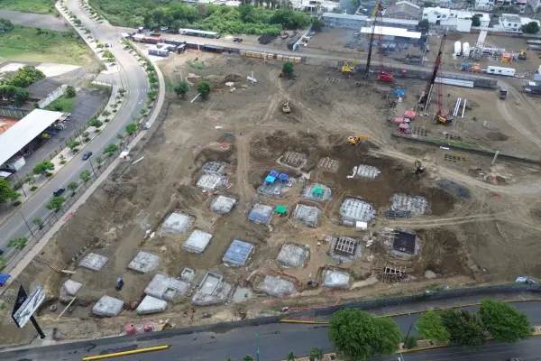 La construcción del Capital Shopping se concentra en la cimentación. ,El Diario