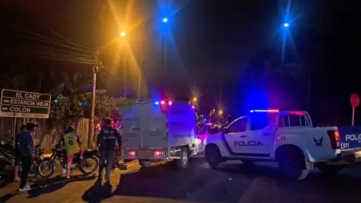 Ataque armado en coliseo de ecuavoley deja dos muertos y un herido en Portoviejo
