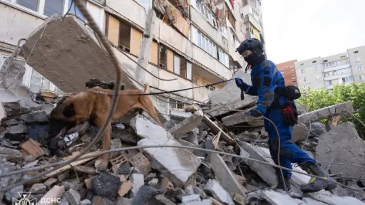 Un bombardeo contra Kiev mata a 18 personas antes de la cumbre de la OTAN
