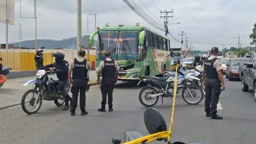 Funcionario del Municipio de Portoviejo fue asesinado por sicarios cuando se trasladaba en un bus de pasajeros
