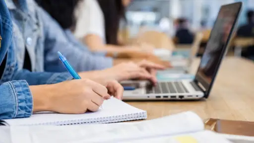 ¿Busca un cupo en la Universidad Central del Ecuador? Estos son los horarios para inscribirse desde este 6 de julio