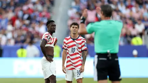 Trump confirma haber pedido a la FIFA que reconsiderara la tarjeta roja de Balogun