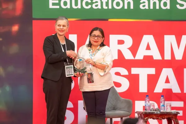 Carmita Álvarez recibe en África el Premio Mundial “Eileen Younghusband”. ,Cortesía 