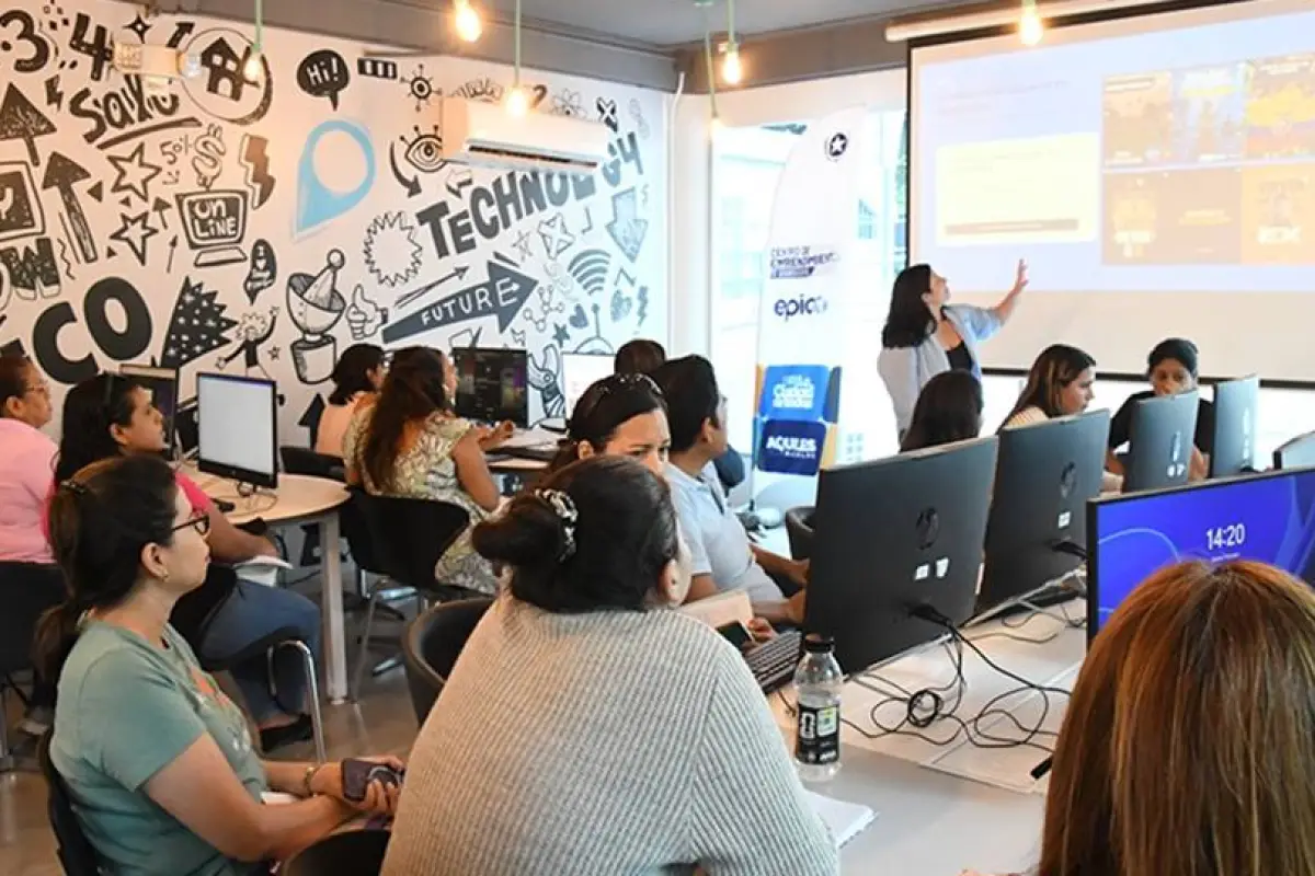 ÉPICO acerca herramientas de inteligencia artificial a emprendedores, estudiantes y ciudadanía