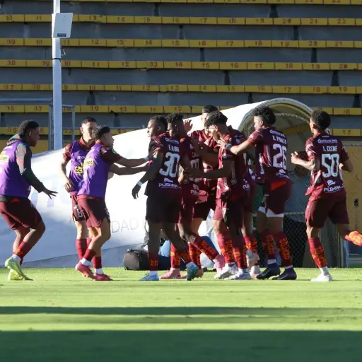 Mushuc Runa sorprende a Universidad Católica con una victoria 3-2 en el Olímpico Atahualpa