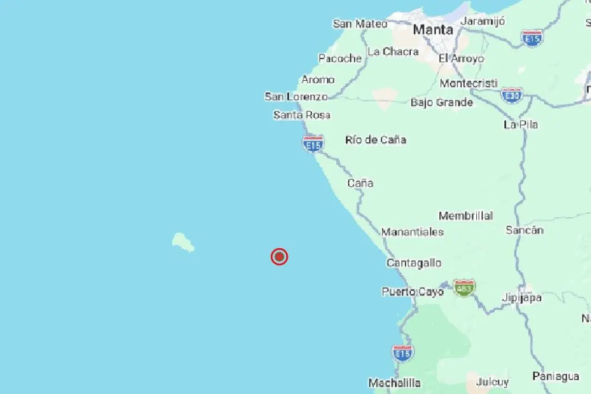 El primer sismo de esta madrugada se dio frente a la costa de Manabí. 
