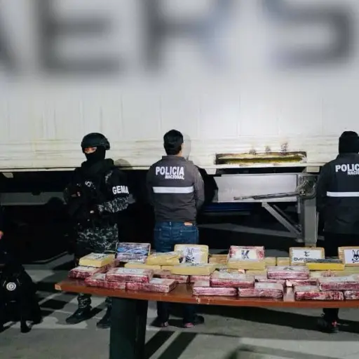 Policía incauta 54,7 kilos de cocaína ocultos en un contenedor con destino a España