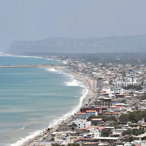 Theofilos Toulkeridis, experto en geología, advierte que un tsunami podría ocurrir en Manabí antes de 2030