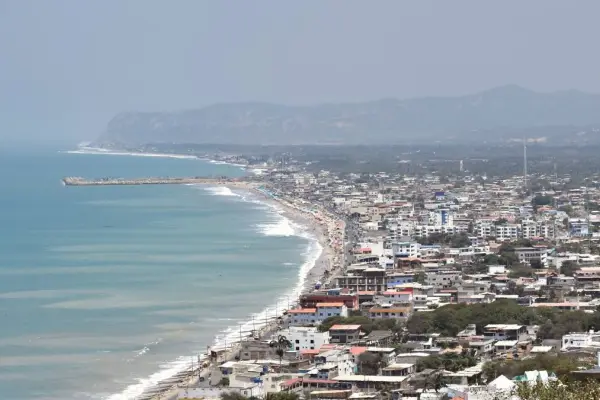 Theofilos Toulkeridis advierte que un tsunami podría ocurrir en Manabí antes de 2030.