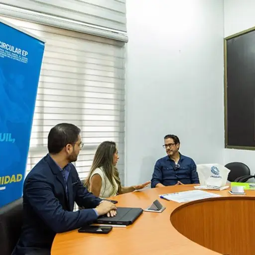 Guayaquil impulsa el reciclaje de neumáticos con una alianza entre Circular EP y SEGINUS