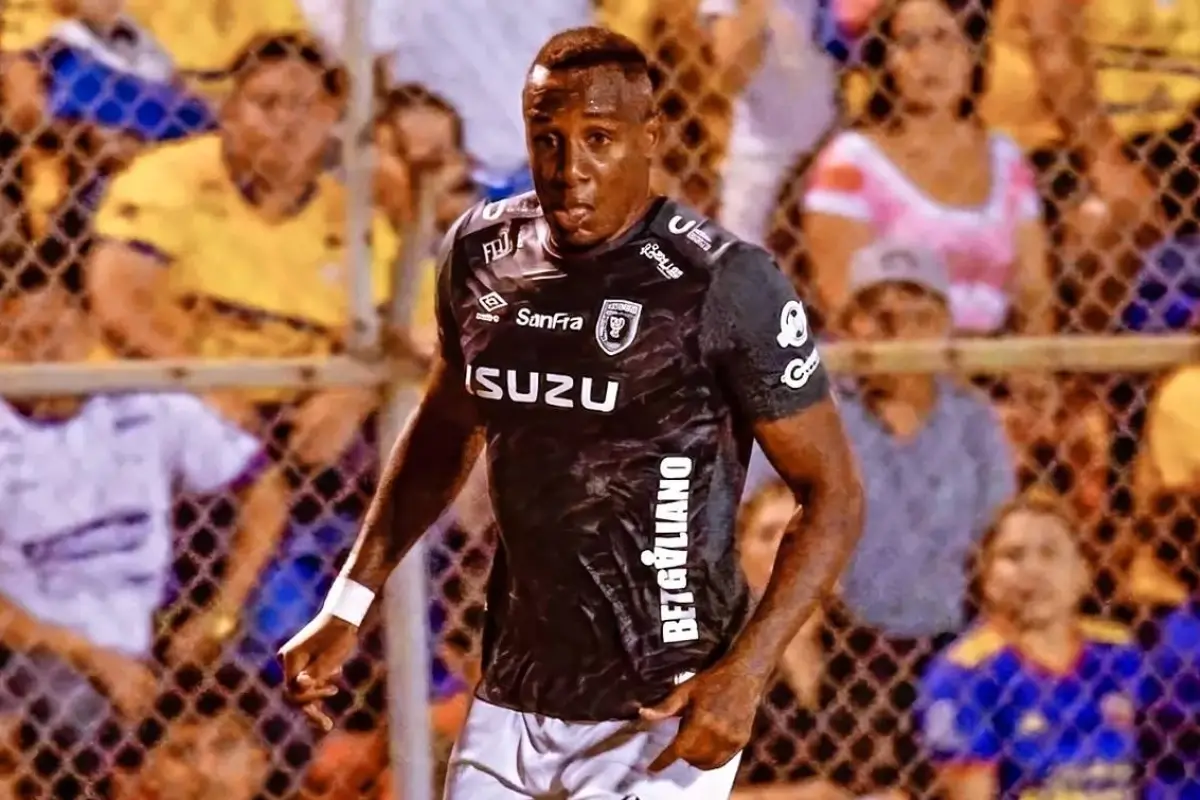 Kevin Mina refuerza el ataque de Liga de Portoviejo