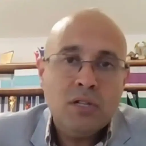 El analista Pablo Dávila plantea tipificar la colusión en contratación pública como delito