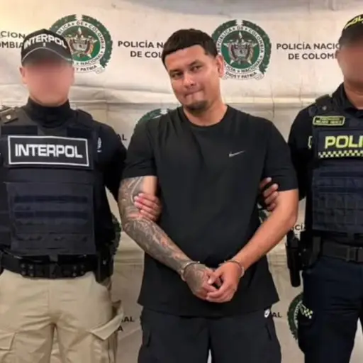 Alias ‘Gato Negro’ ya está en Ecuador: fue trasladado bajo fuerte resguardo y será recluido en La Encuentro